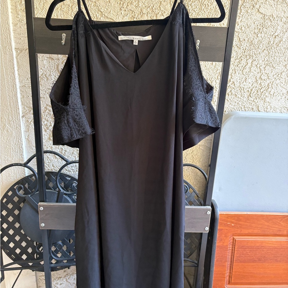 Elegant Black Cold Shoulder Dress